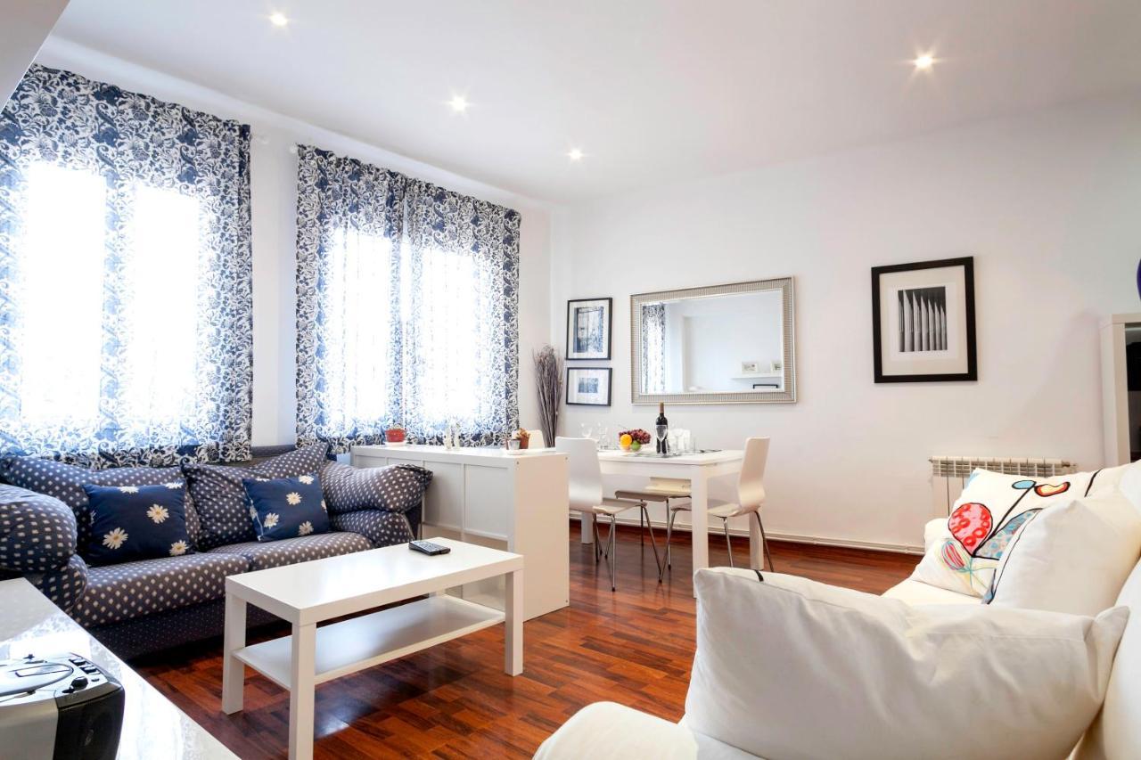 Barcelona Comtal Apartments Экстерьер фото